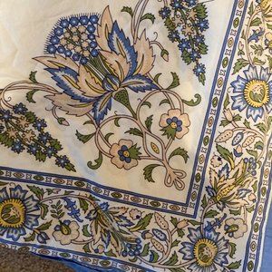 70x90" Williams Sonoma Tablecloth